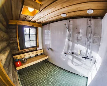 Отель Kuukkeli Log Porakka Саариселькя